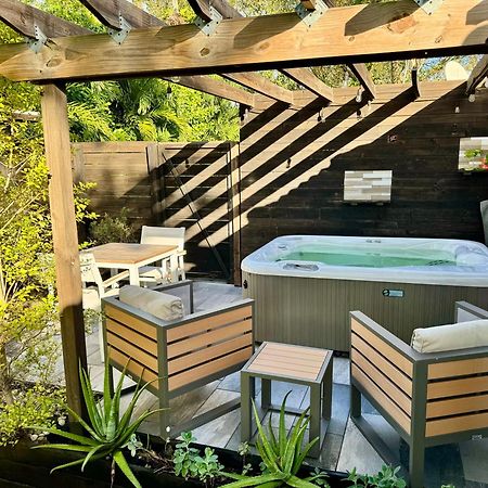Hot Tub House On Golf Course! 10 Mins To The Beach Miami Extérieur photo