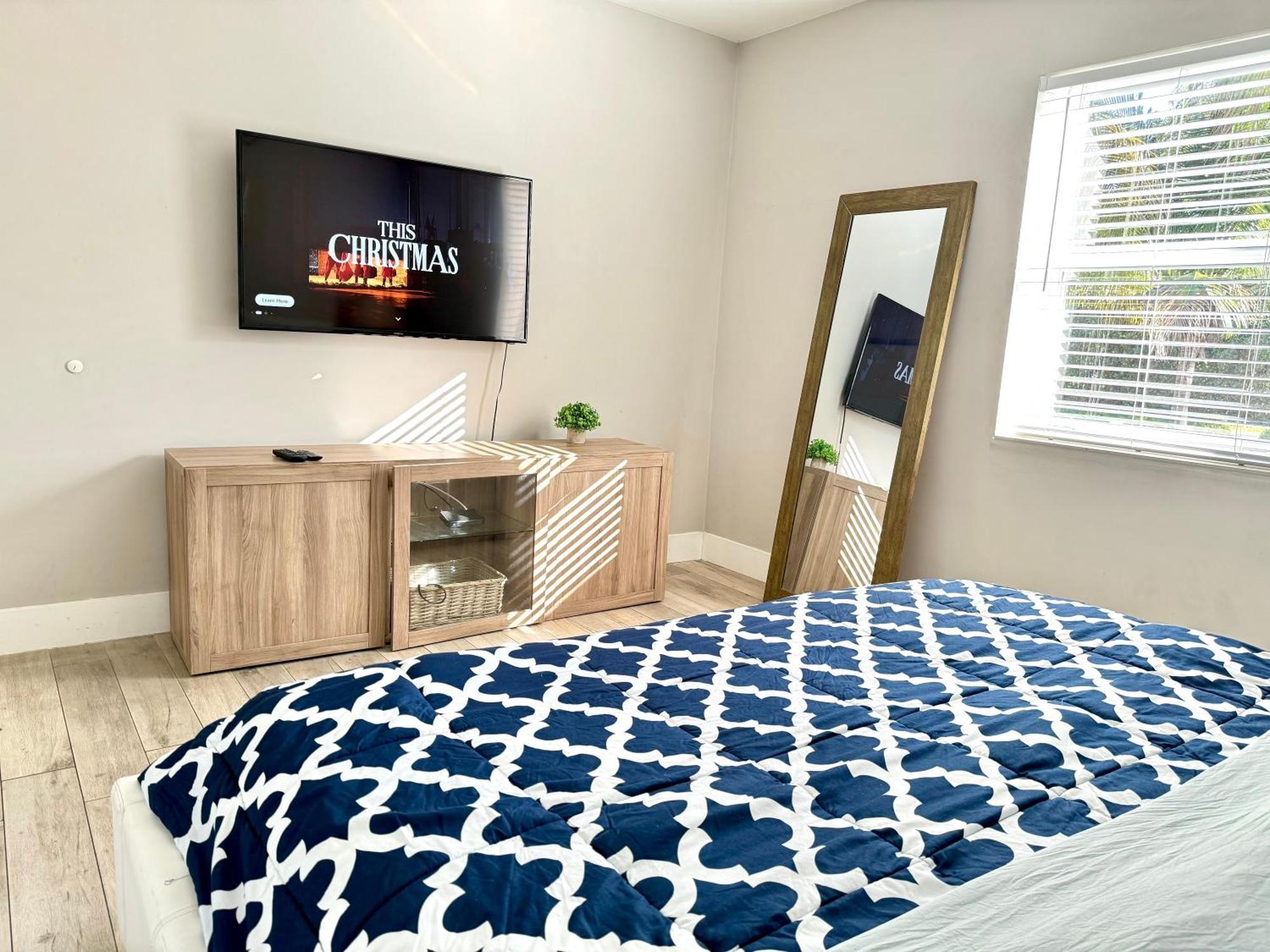 Hot Tub House On Golf Course! 10 Mins To The Beach Miami Extérieur photo